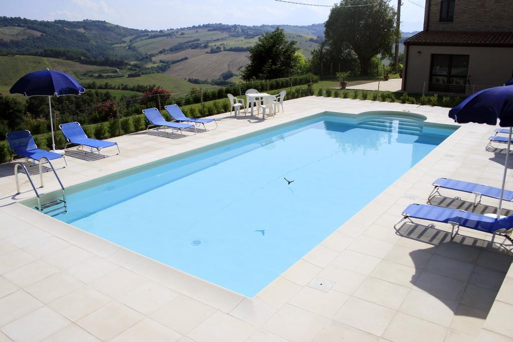 Agriturismo Fara Ξενοδοχείο Montegiorgio Δωμάτιο φωτογραφία